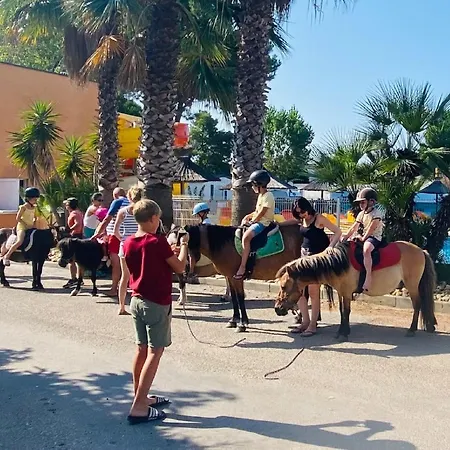 Mobile Near The Beaches Of Cap D'agde בית נופש *